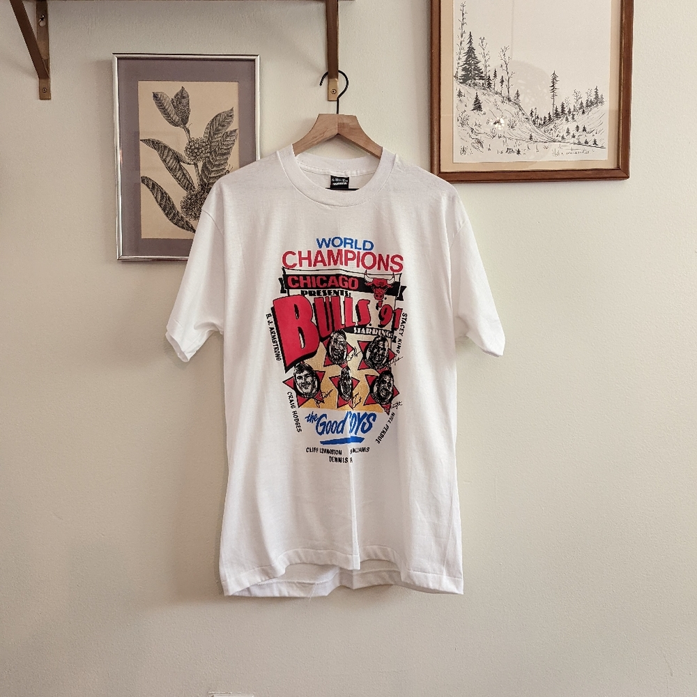 Rare vintage 1991 Chicago Bulls World Champions bootleg Good Boys tee